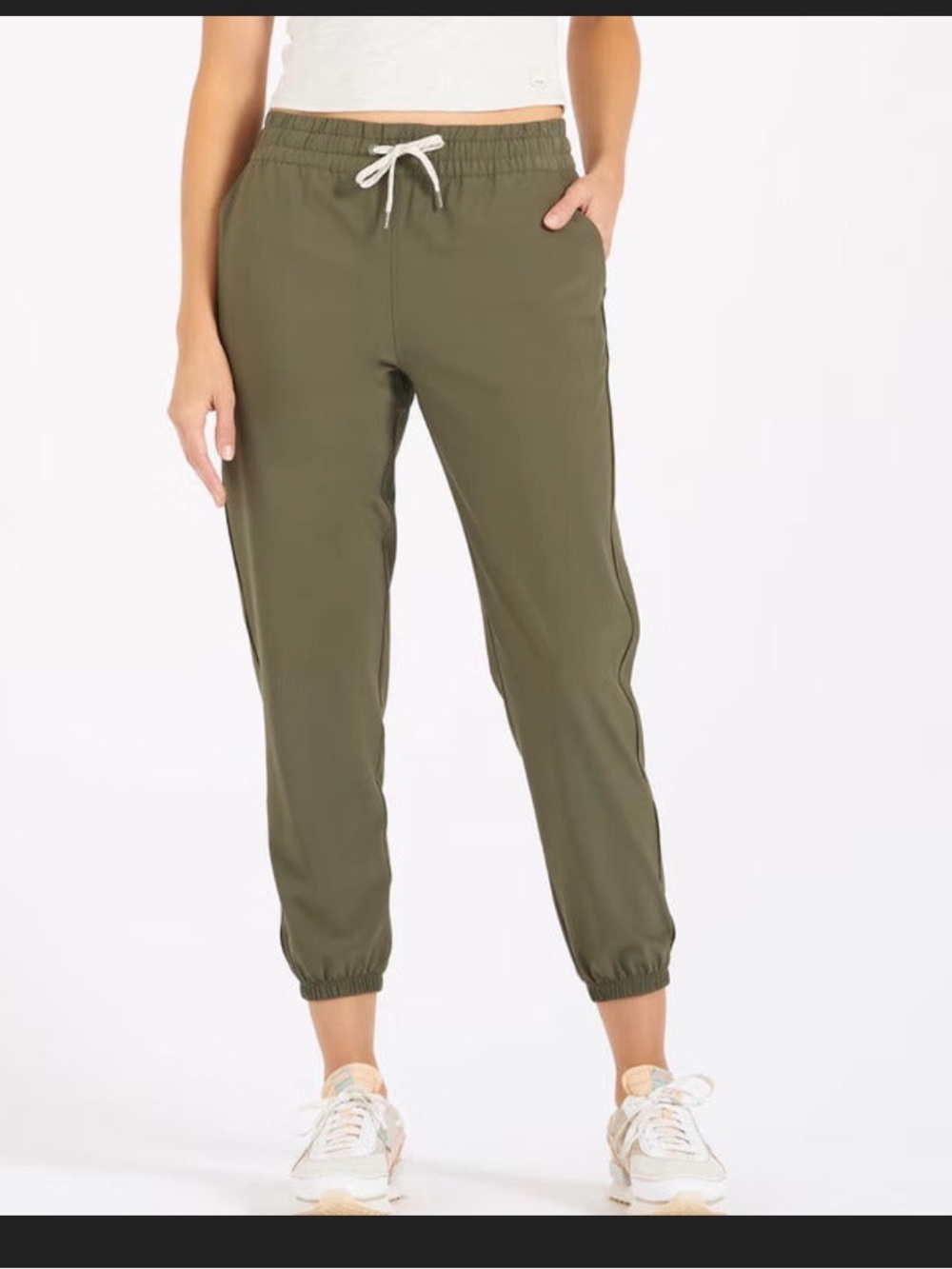 Vuori Olive Drawstring Weekend Jogger Pants